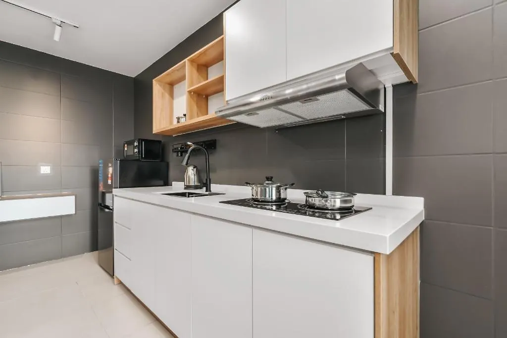 Nowhere 2Br & 2Bath Apartment With Balcony @ Reizz Residences Kuala Lumpur